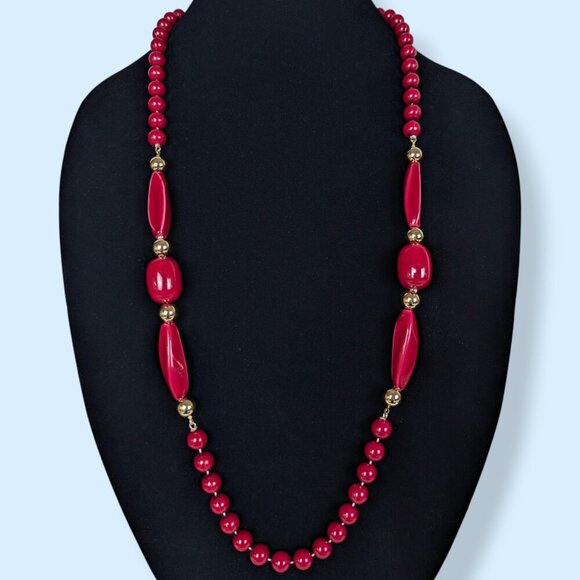 (2/$20) Vintage Red Beaded Necklace - Picture 2 of 6